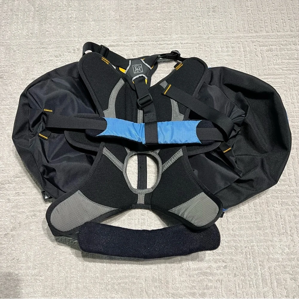 Ruffwear Approach Dog Pack Day Hiking Overnight dog backpack Size Medium